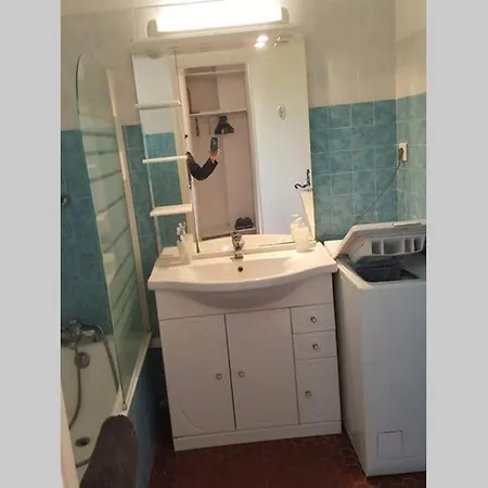 Daire Studio 30m2 Sur La Presqu'ile De Giens Dans Privee Avec Piscine *